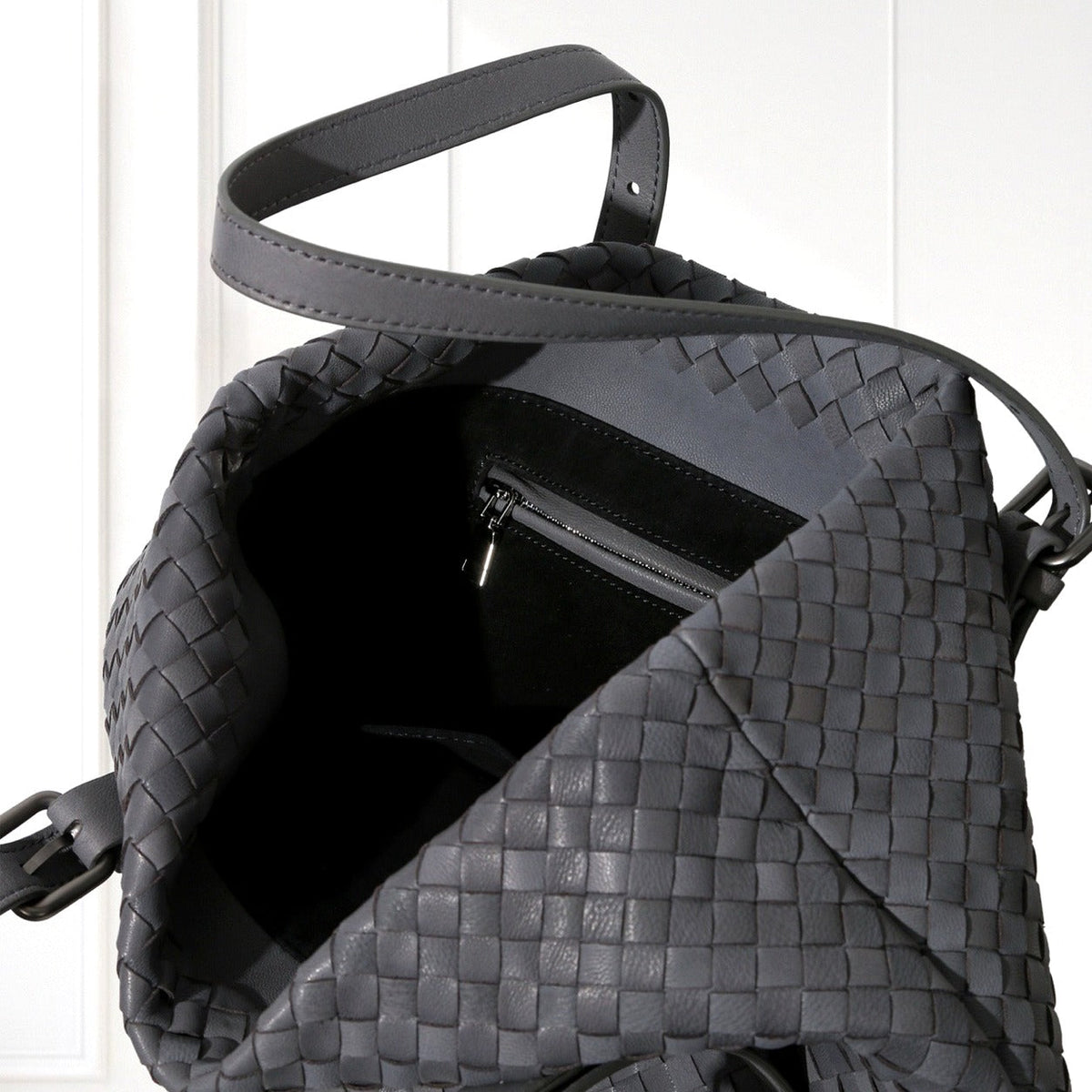 Tove Woven Tote in Dark Gray, interior view