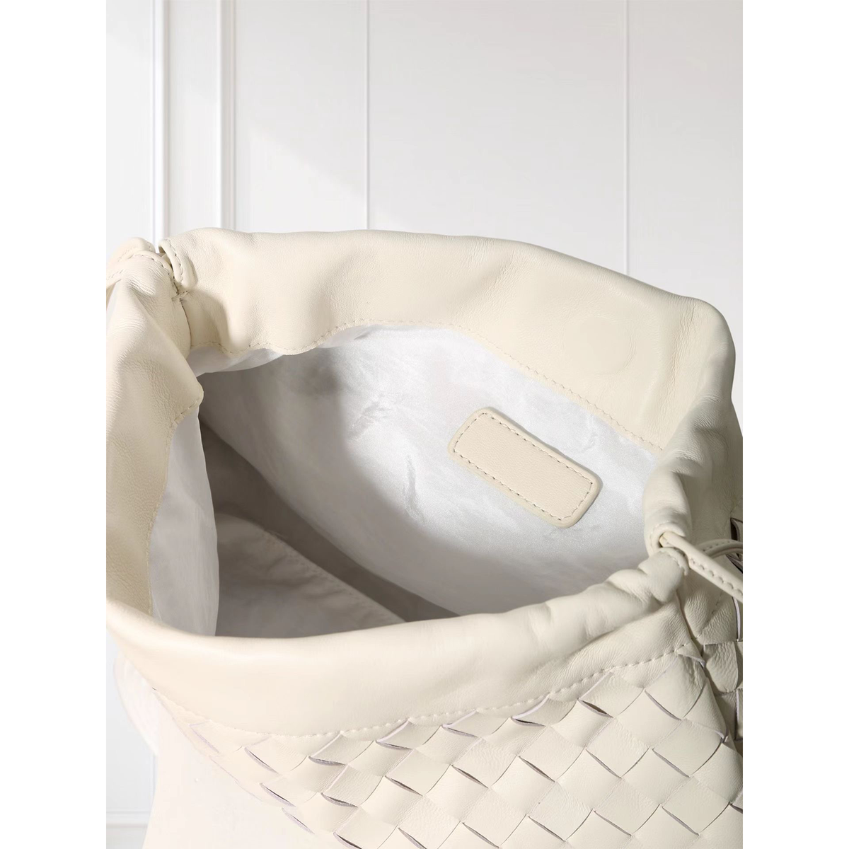 Liv Woven Foldover Bag in Ivory, interior detail
